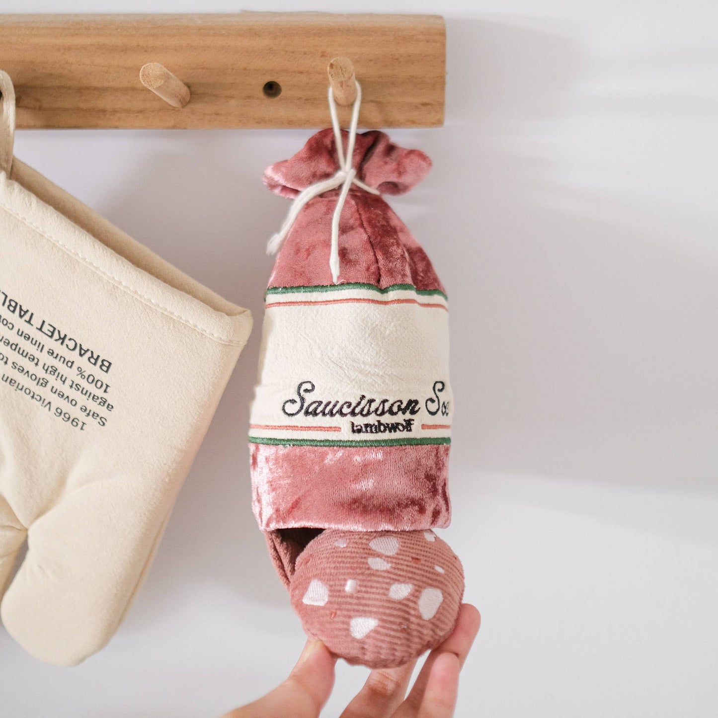 JOUET POUR CHIEN ENRICHISSANT//SAUCISSON SEC