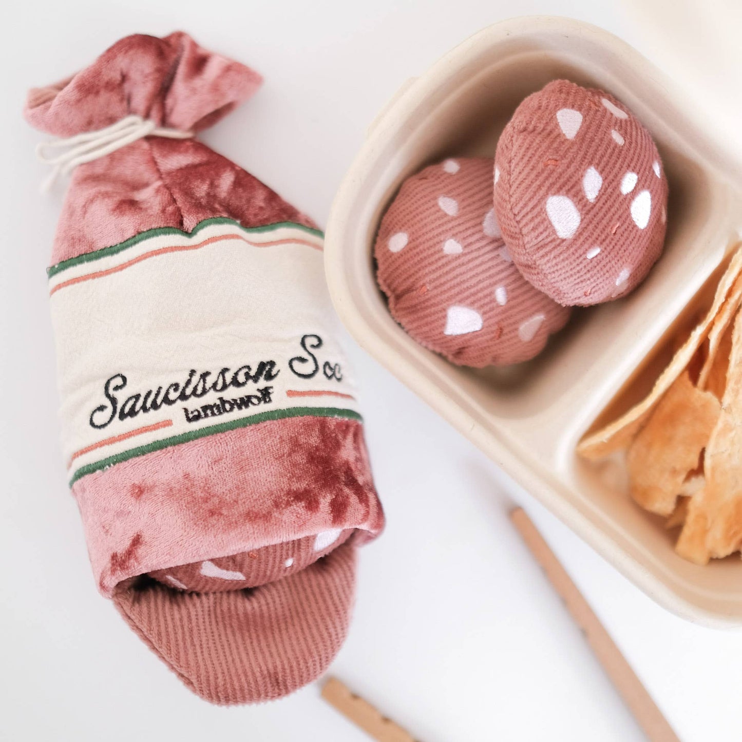 JOUET POUR CHIEN ENRICHISSANT//SAUCISSON SEC