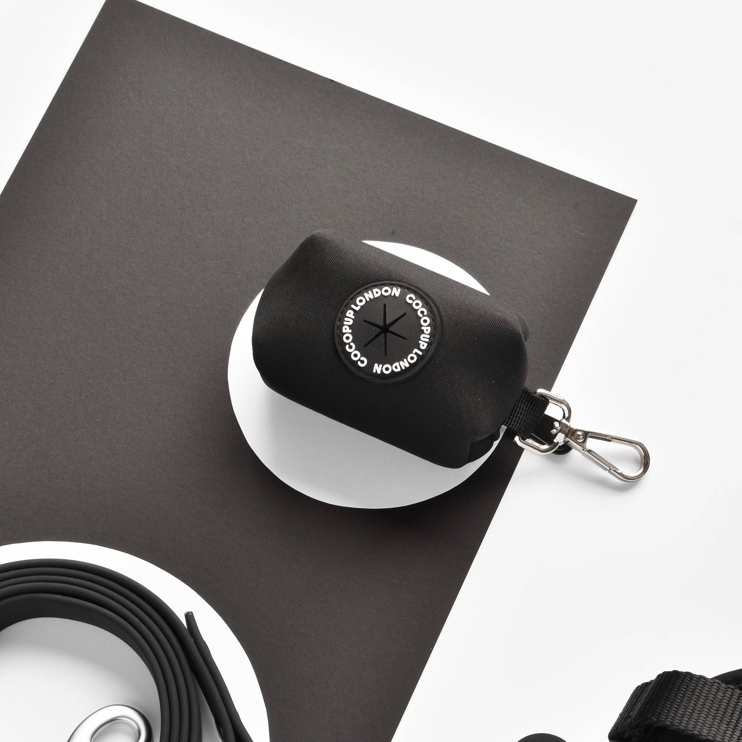 Porte-sac à crottes Noir